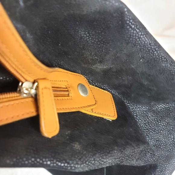 ONLY DUE TO CLOSET CLOSURE     LEGITIMATE BAG.  LEATHER. - Picture 7 of 13